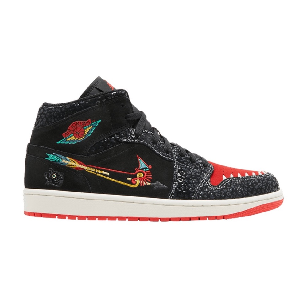 (SOLD) Air Jordan 1 Mid SE (DN4904 001) Siempre Familia NEW